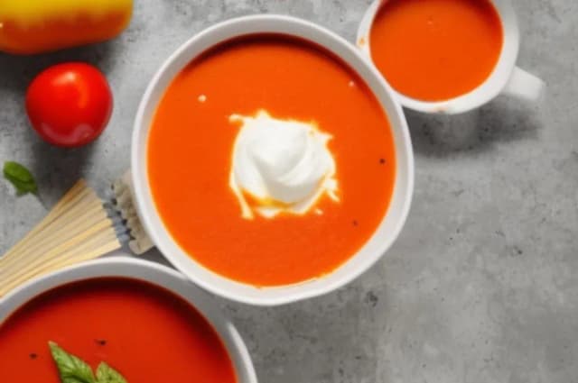Ile kalorii ma zupa pomidorowa z makaronem i śmietaną? Sprawdź, jak kontrolować dietę! Ile kalorii ma zupa pomidorowa z makaronem i śmietaną? Sprawdź, jak kontrolować dietę!
