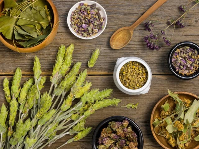 Skuteczne herbaty na zaparcia – naturalne sposoby na ulgę i zdrowie