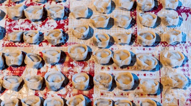 Jak uniknąć sklejania się kopytek po ugotowaniu - sprawdzone metody Jak uniknąć sklejania się kopytek po ugotowaniu - sprawdzone metody